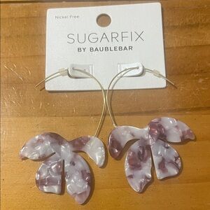 Sugar Fix by BaubleBar threader style bow earrings, new on card